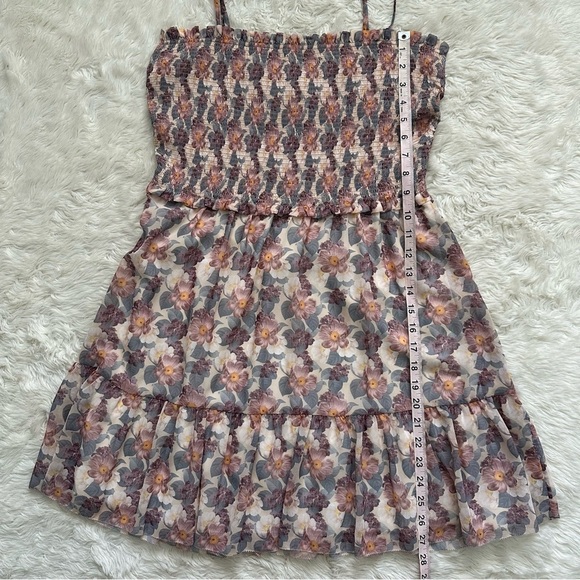 Aritzia Wilfred Dress Tempest Sleeveless Mini Smocked Tiered Chiffon Floral L - Picture 11 of 11